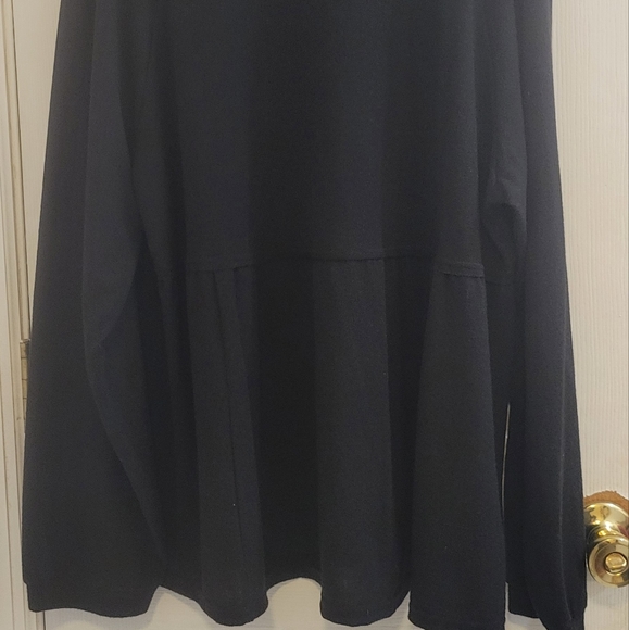 Cotton Blue NWOT Solid Black Babydoll Top Large - Picture 8 of 8